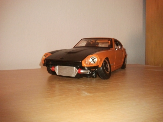 Datsun 240z
Model Maisto 1/18
viac : http://www.pacevt.com/forum/27-minituning/15311-datsun-240z
Keywords: nissan datsun fairlady 240z minituning