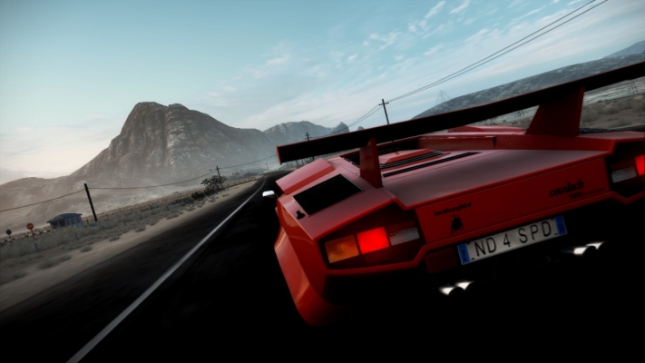 Lamborghini Countach LP5000
Poloha a počasie na screenshote vežmi pripomí­najú Red Dead Redemption :))

