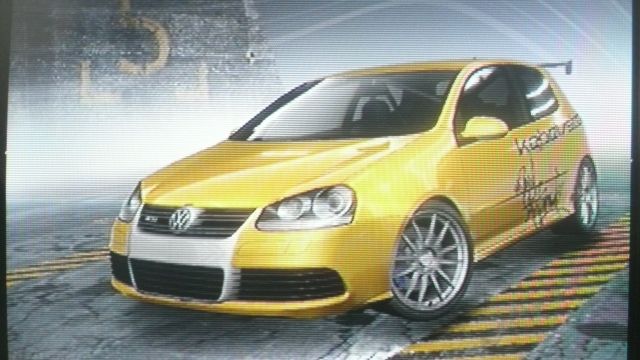 VW GOLF XBOX 360 
zdravim!tak som sa hral na ixku a niekde som vykustral devedecko prostreetku,tak som tam vykuzil toto...ps: je to male rozlisenie lebo original bol velky a nechcelo sa mi hladat to spravne rizlisko...viem,je to suche,no neviem co tam mam este dat...dakujem!
