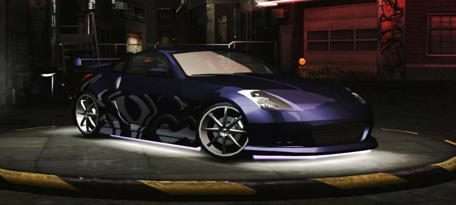 Nissan 350Z BBW
Blue Black White Edition
