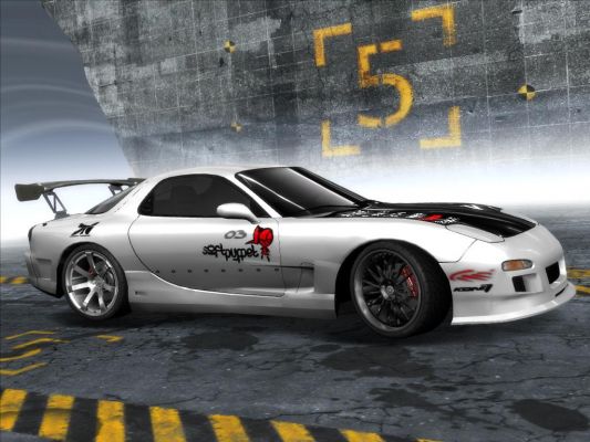 Mazda RX-7
[url=http://sway.over.cz/][u][b]sway.over.cz[/b][/u][/url]
