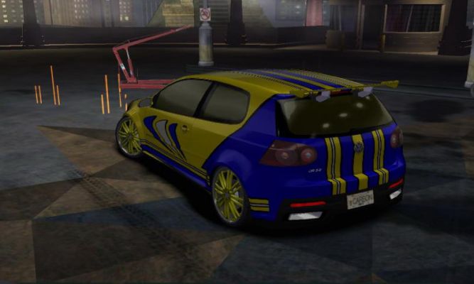 Volkswagen Golf R32
Kit Car :D
