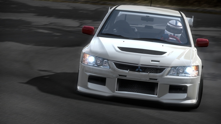 Mitsubishi Lancer EVOLUTION IX MR
Pri style tuningu aky je v Shift-e sa mi moc do tunenia nechce, takze opat nieco decentne ...

[i]1920x1080 2xAA/2xAF[/i]

